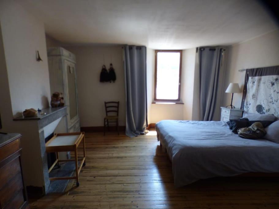 Maison Familiale Pour 8 Saint-Aventin Zewnętrze zdjęcie